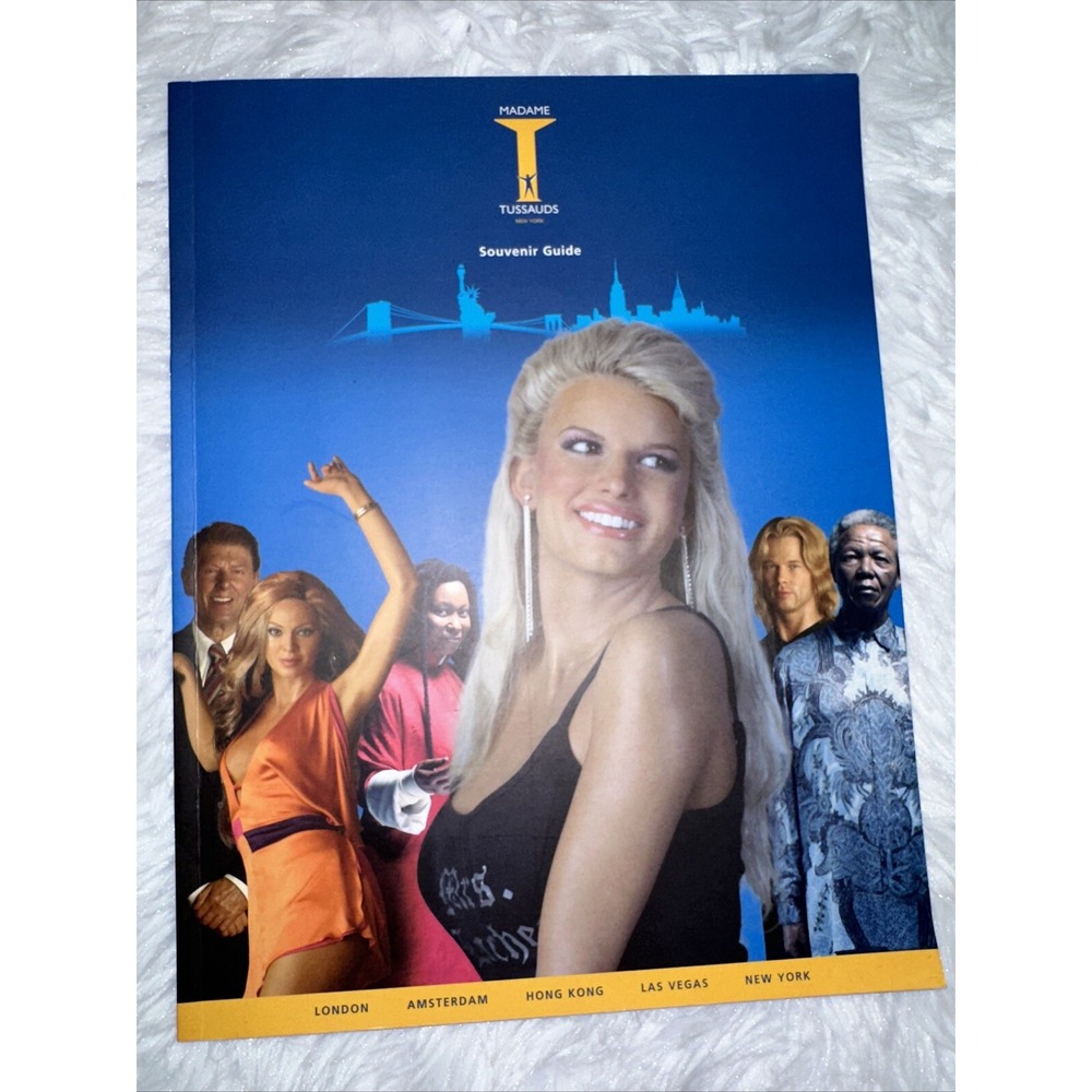 Madame Tussauds New York Souvenir Guide Jessica Simpson Beyonce‎ Wax Museum Book